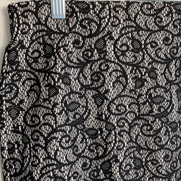 Aritzia Wilfred Campagne Black Lace Skirt Two Side Zipper Vents Size 0 - Picture 3 of 11